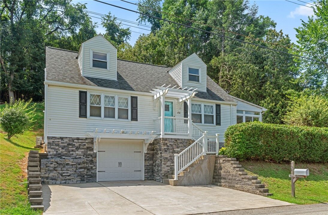 Property Photo:  734 Linwood Dr  PA 15215 