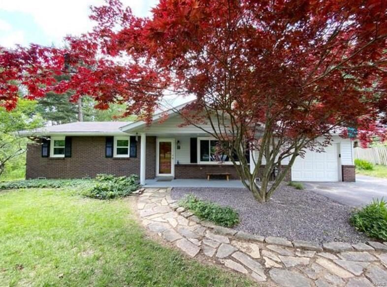 Property Photo: 97 Red Coach Lane IL 62294
