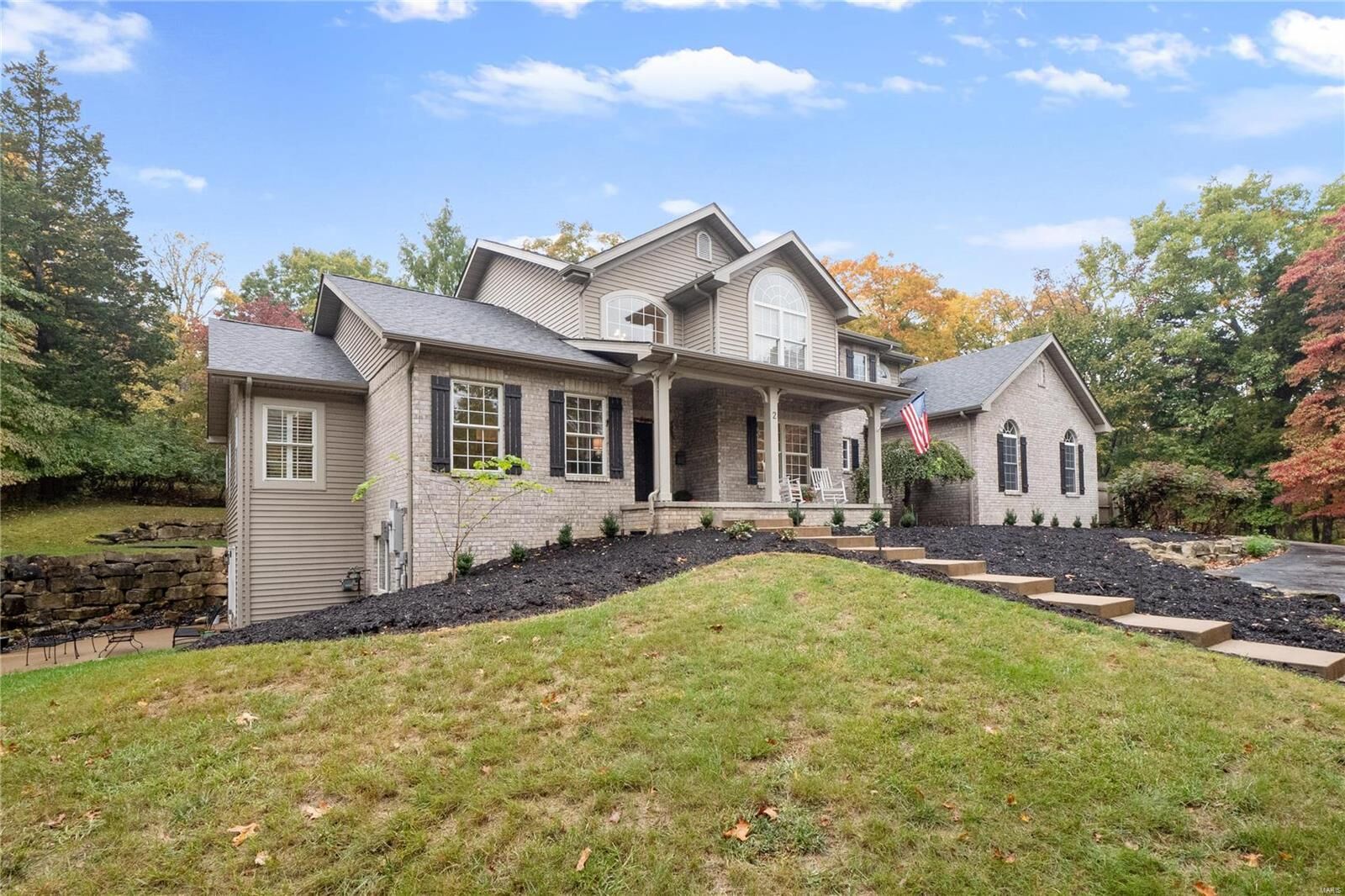 Property Photo: 2 Currier And Ives Lane MO 63025