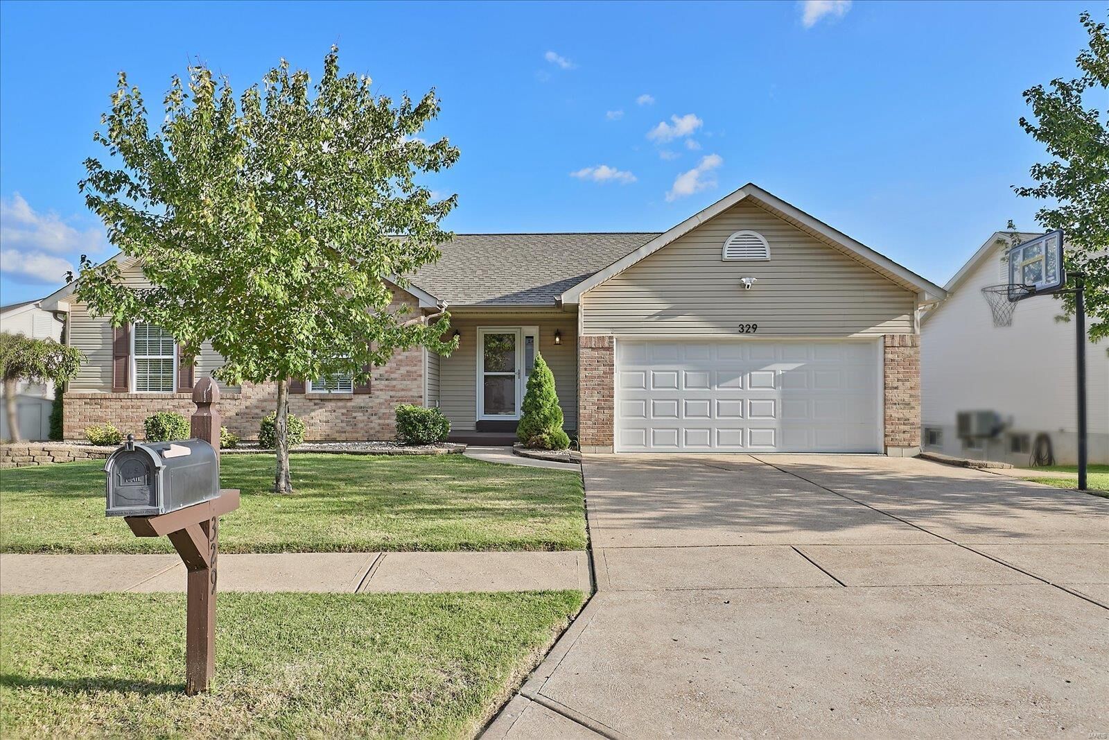 Property Photo: 329 Keystone Drive MO 63026