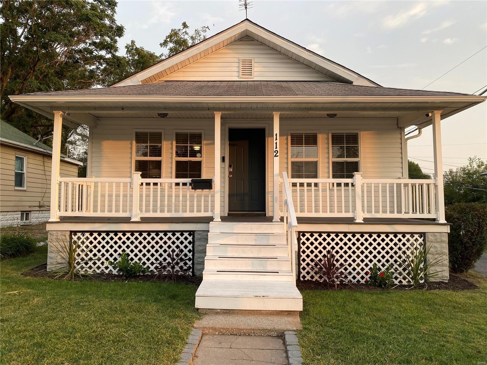 Property Photo: 112 Grand Avenue IL 62024