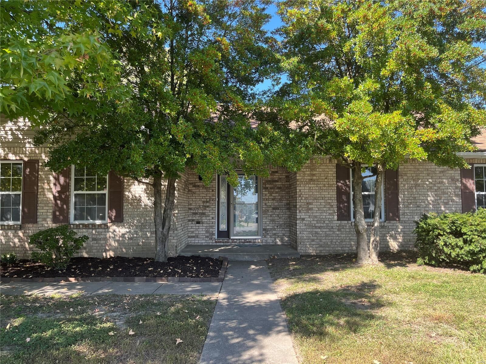 Property Photo: 601 Rain Hollow Drive IL 62269