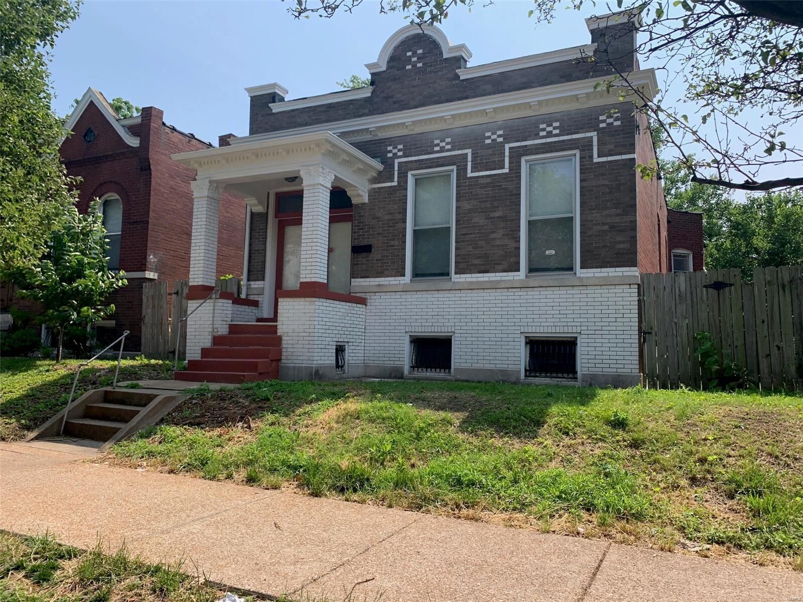 Property Photo: 3820 Louisiana Avenue MO 63118