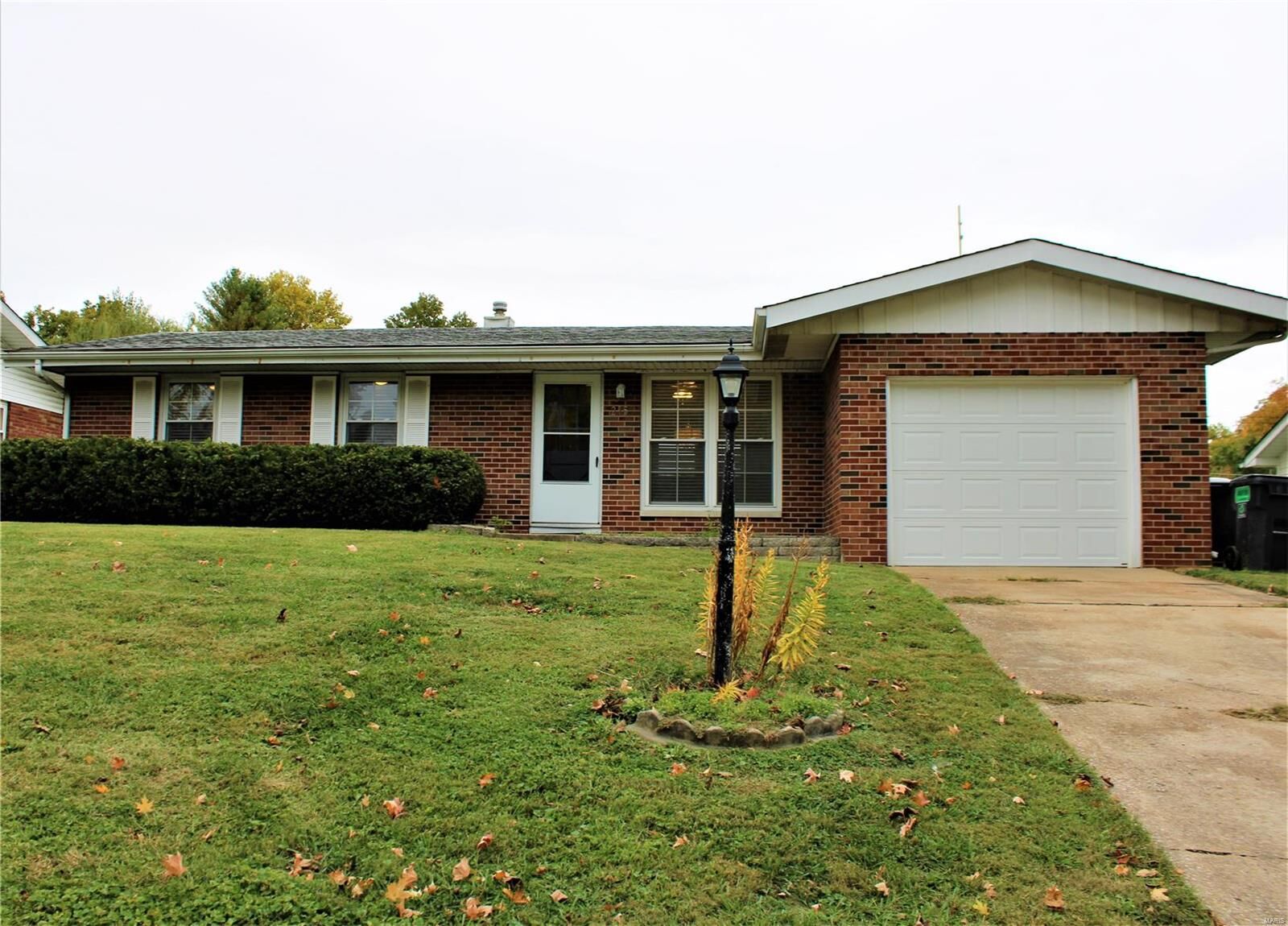 Property Photo:  215 N Point Road  IL 62208 
