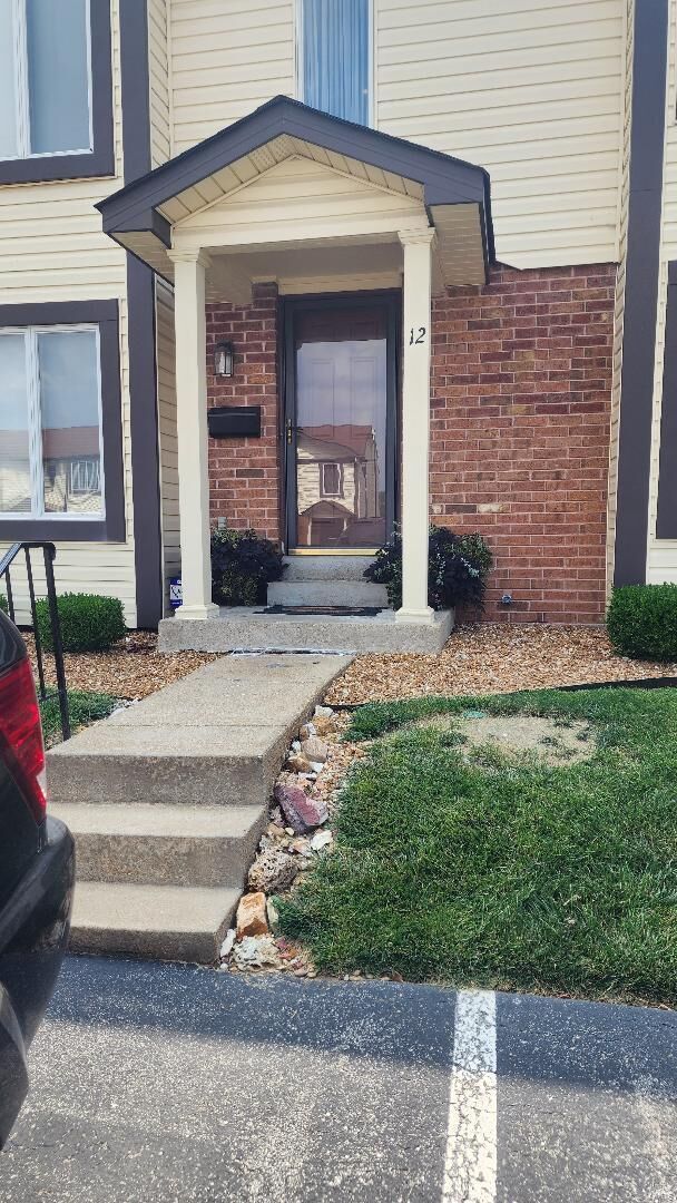 Property Photo: 12 New Hope Court MO 63033