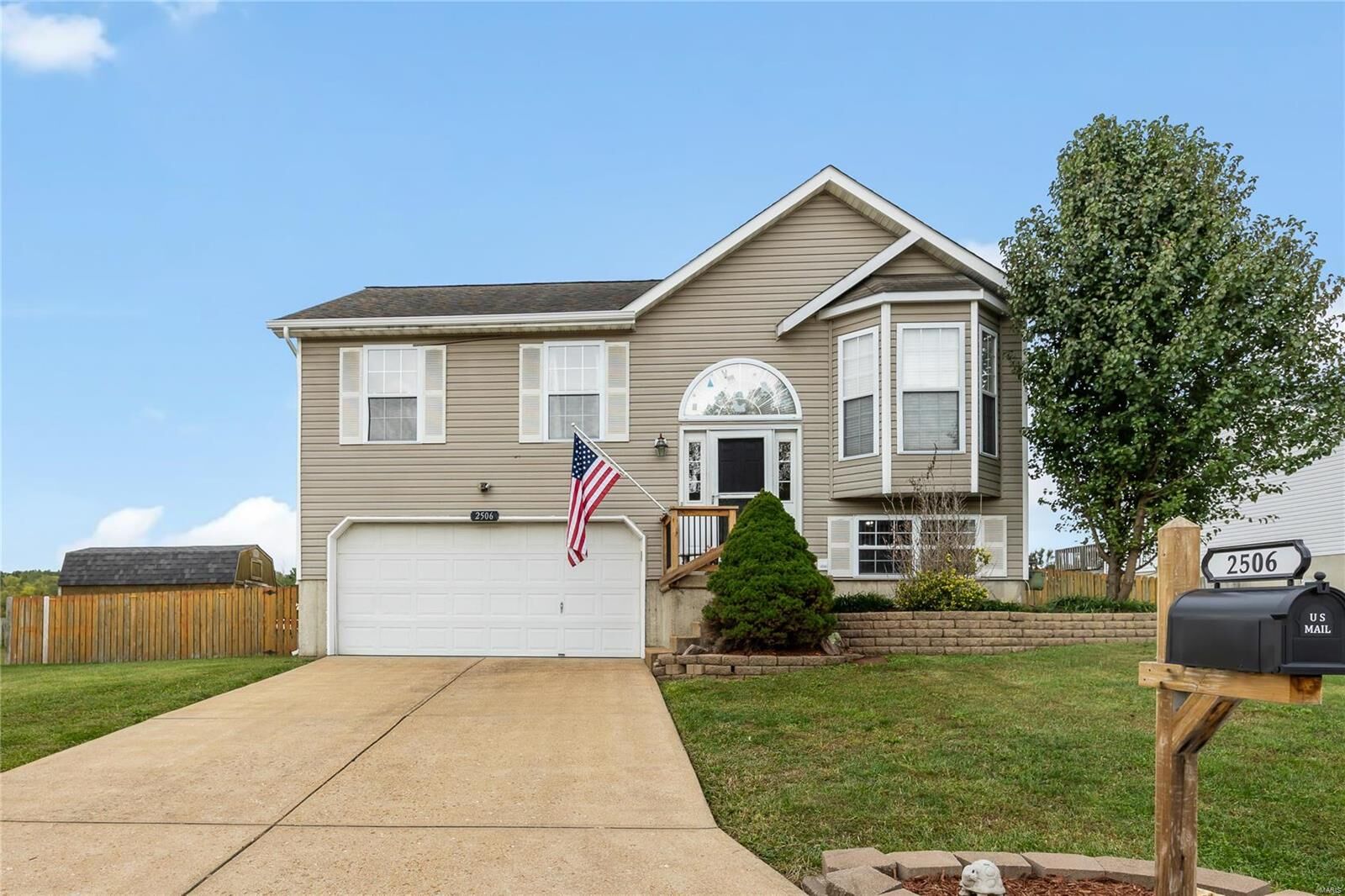 Property Photo: 2506 Waterfront Ct MO 63052