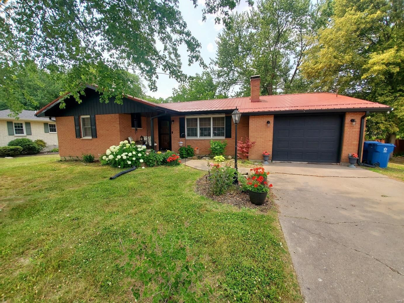 Property Photo: 707 S Monticello Road MO 63435