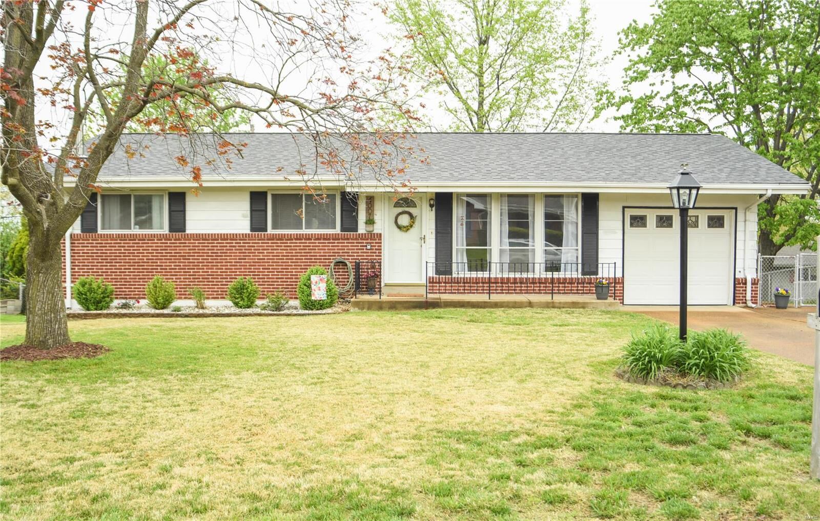 Property Photo: 4007 High Aire Drive MO 63125