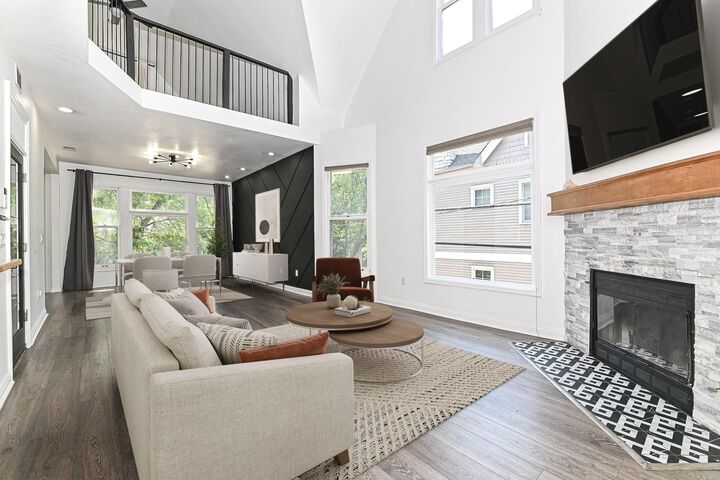 Property Photo: 118 W Reservoir Ave WI 53212