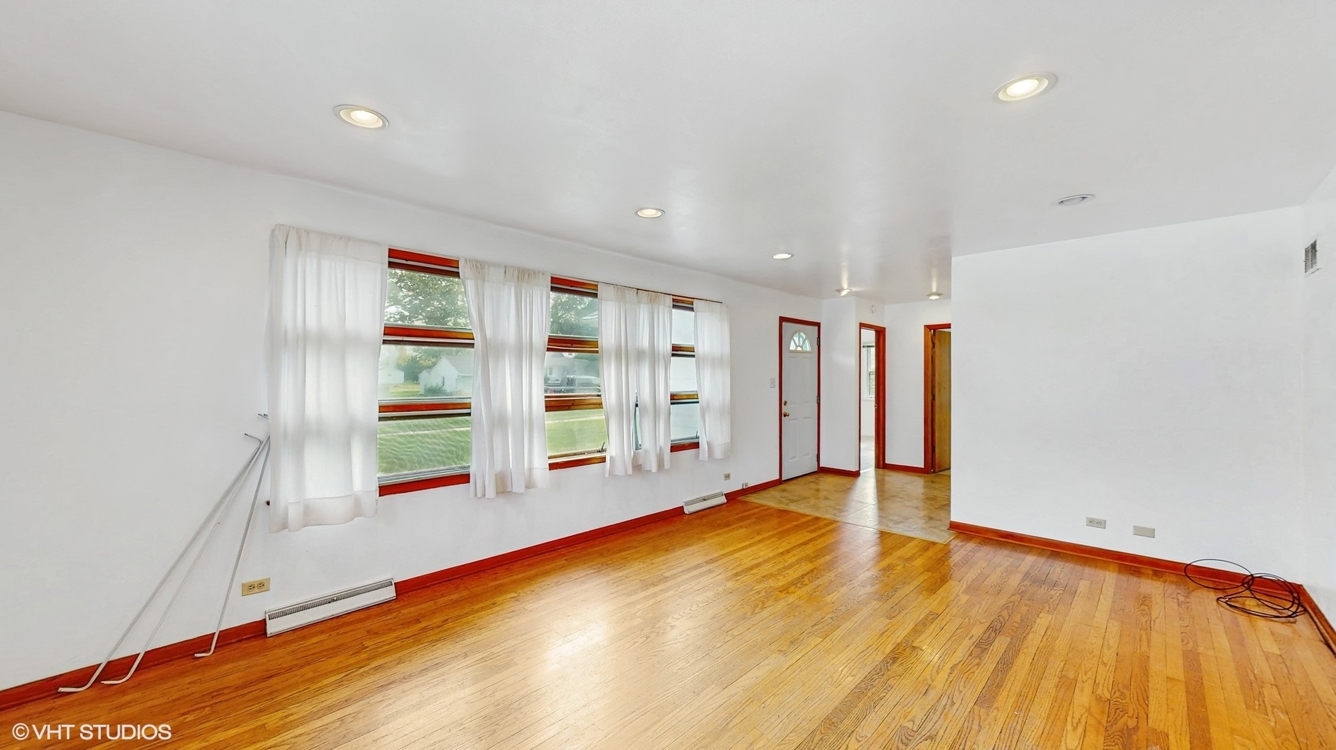 Property Photo:  700 Gamble Drive  IL 60532 