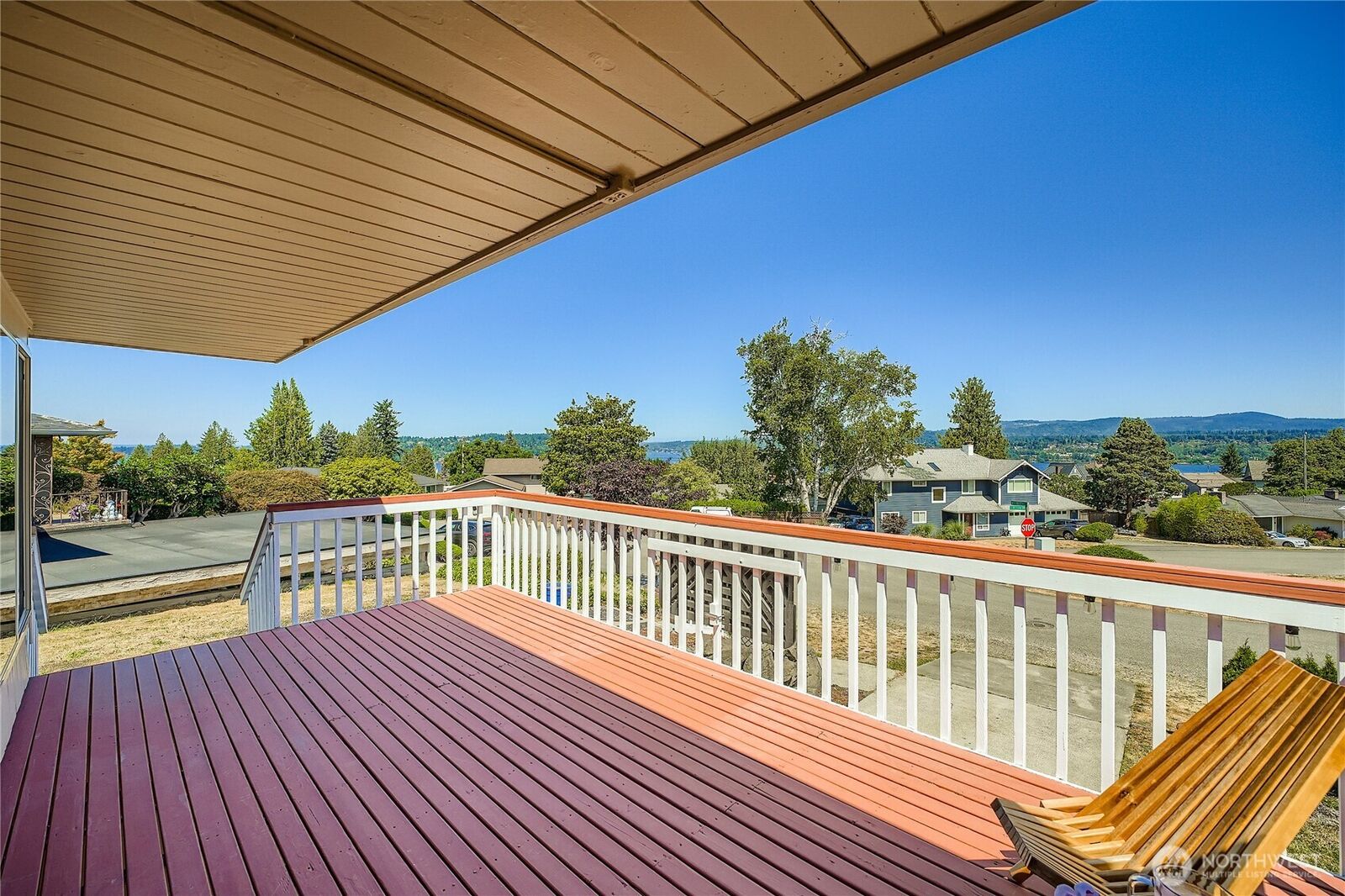 Property Photo: 11009 Woodward Avenue S WA 98178