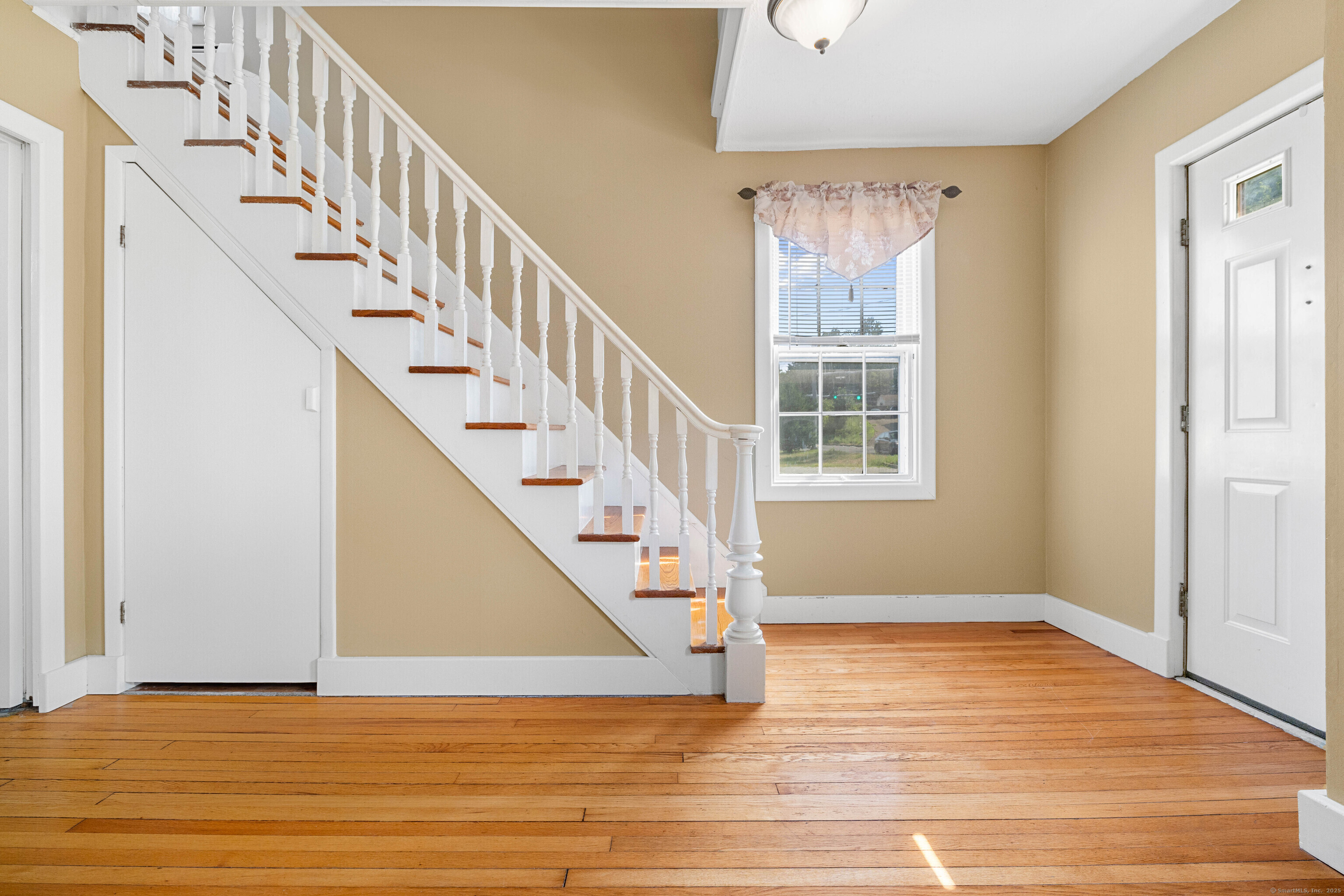 Property Photo:  237 North High Street  CT 06512 
