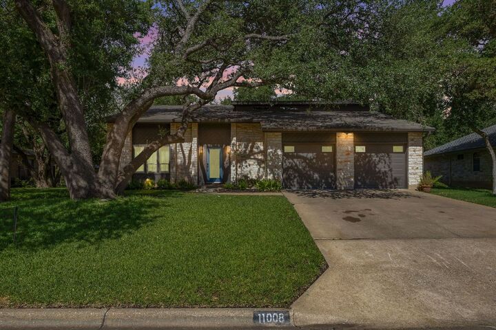 Property Photo: 11008 Arch Terrace TX 78750