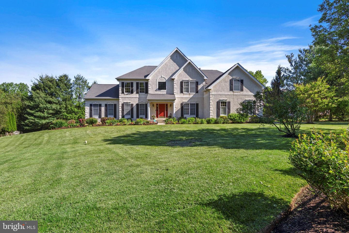 Property Photo: 2063 White Horse Road PA 19312