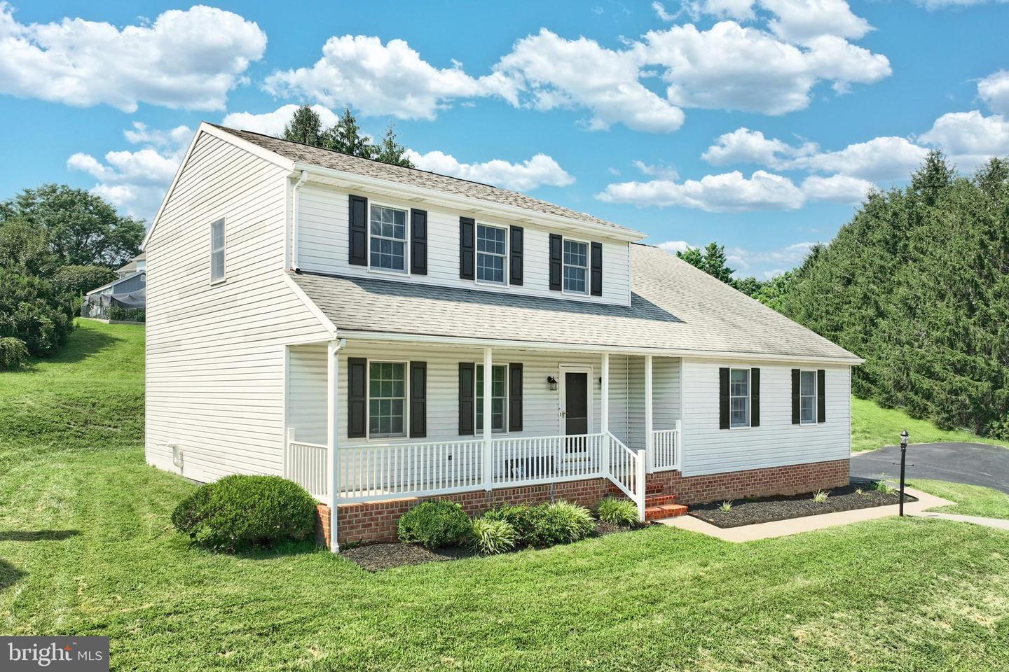 Property Photo: 2793 Heather Drive PA 17402