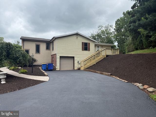 2530 Mill Creek Road  Dover PA 17315 photo