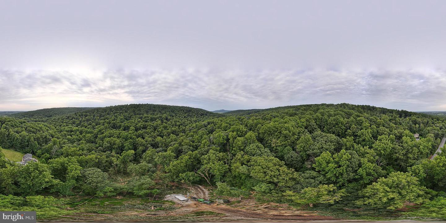 1640 Kleinfelterville  Stevens PA 17578 photo