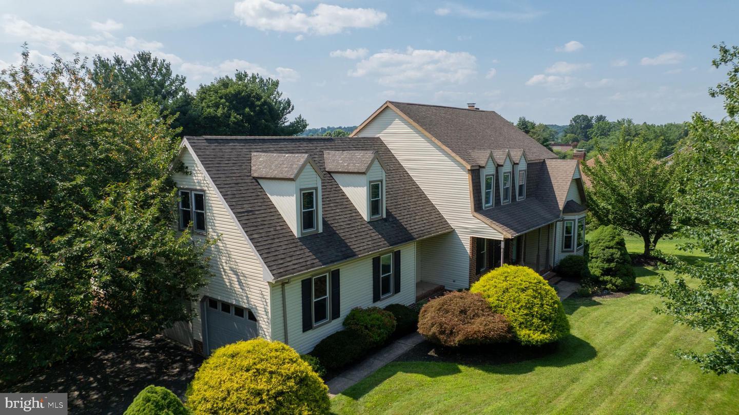 Property Photo:  320 School Street  PA 17402 