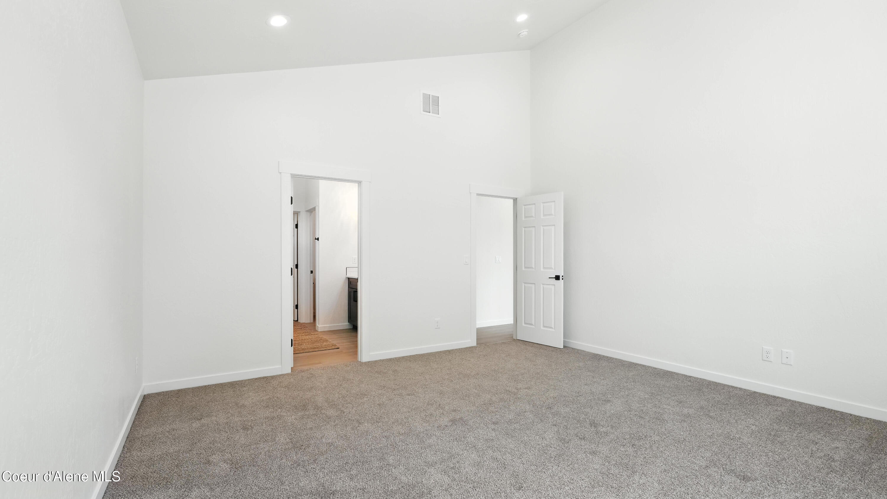 Property Photo: 6696 Portrush Dr ID 83858