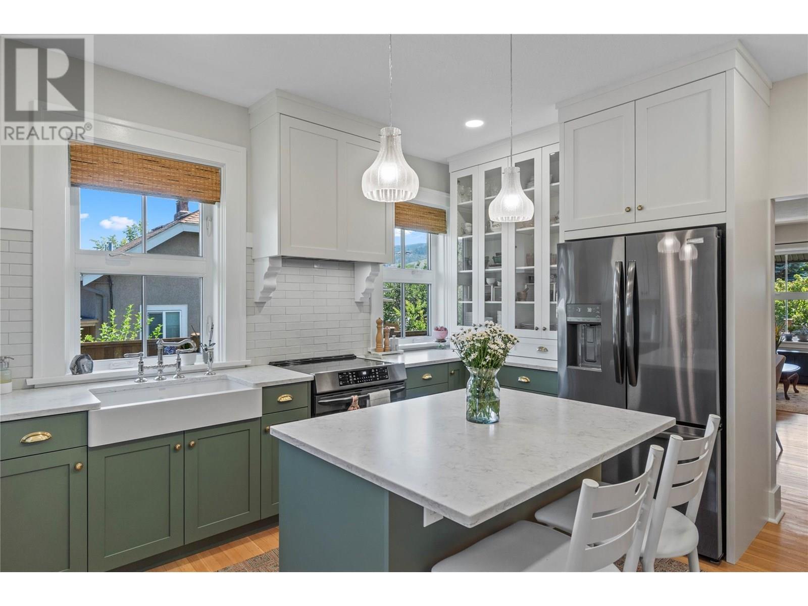 Property Photo: 670 Columbia Street BC V2C 2V3