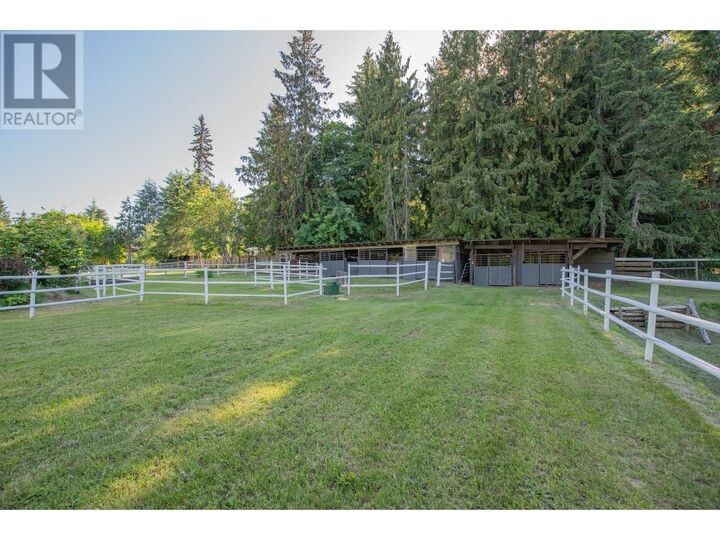 Property Photo:  4091 10 Avenue Southeast  BC V1E 1W7 