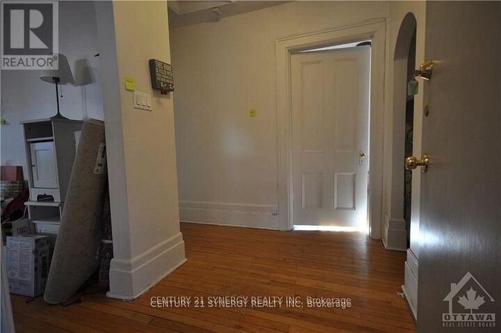Property Photo:  458 Maclaren Street 3  ON K1R 5K6 