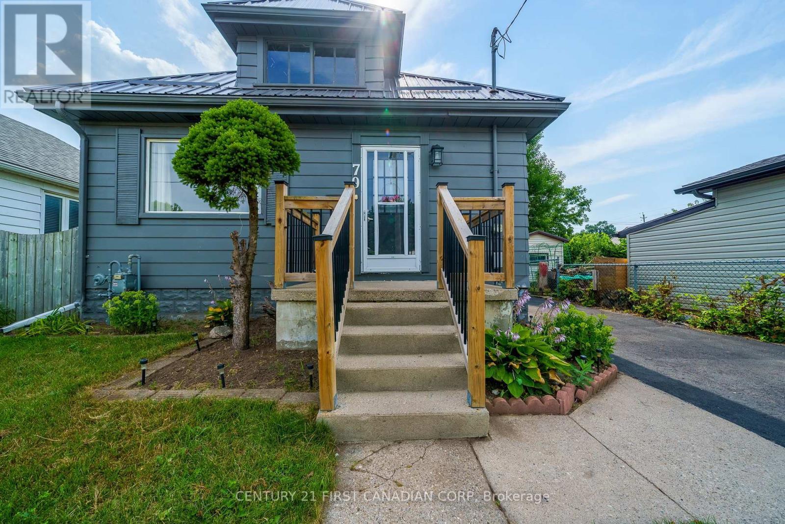 Property Photo: 79 Hume Street ON N5Z 2P1