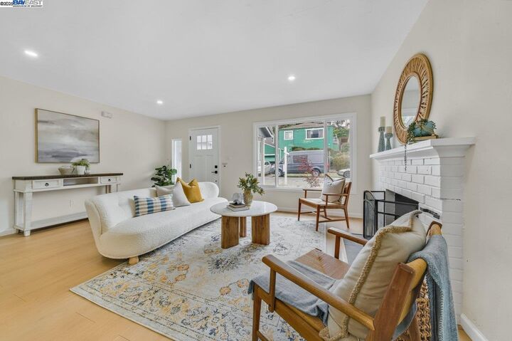Property Photo:  1541 Merced Street  CA 94804 