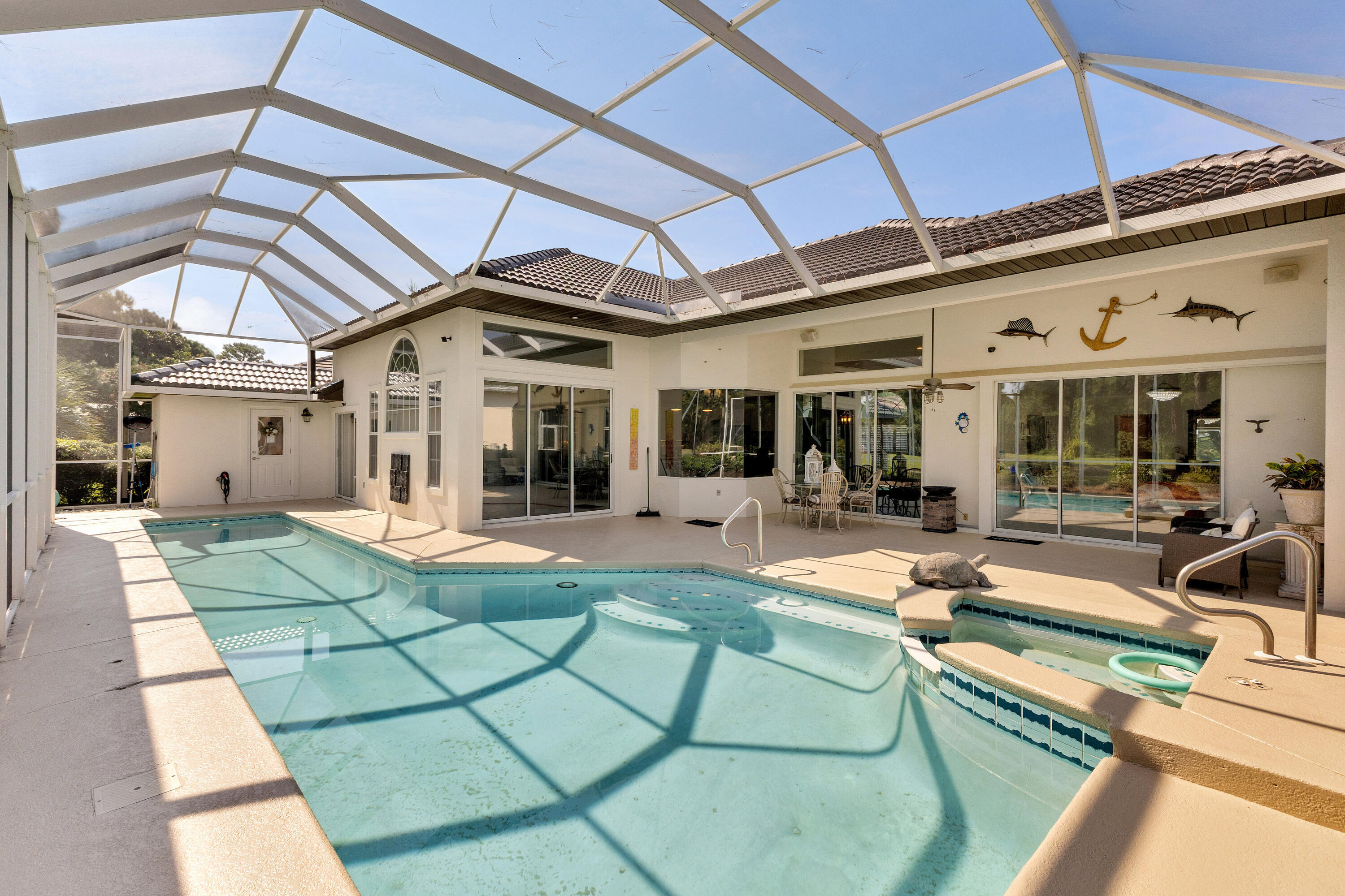 Property Photo: 750 N Indigo Loop FL 32550