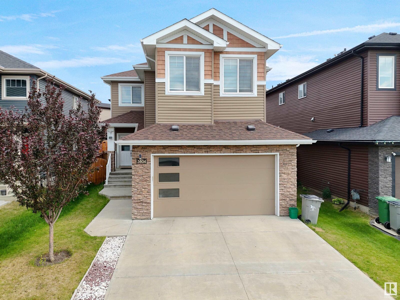 Property Photo:  3804 48 Avenue  AB T4X 1Y8 