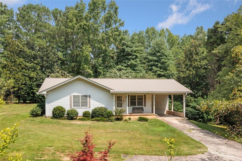 Property Photo: 1873 Thompson Road GA 30534