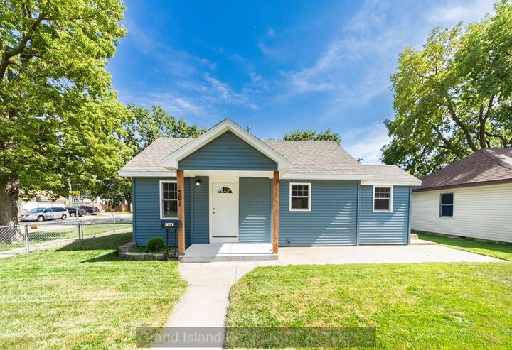 Property Photo: 501 W 11th NE 68801