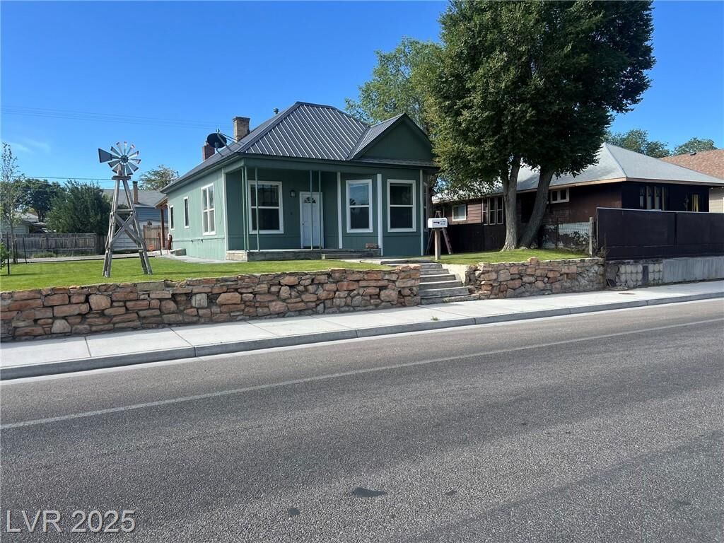 Property Photo:  920 East Aultman Street  NV 89301 