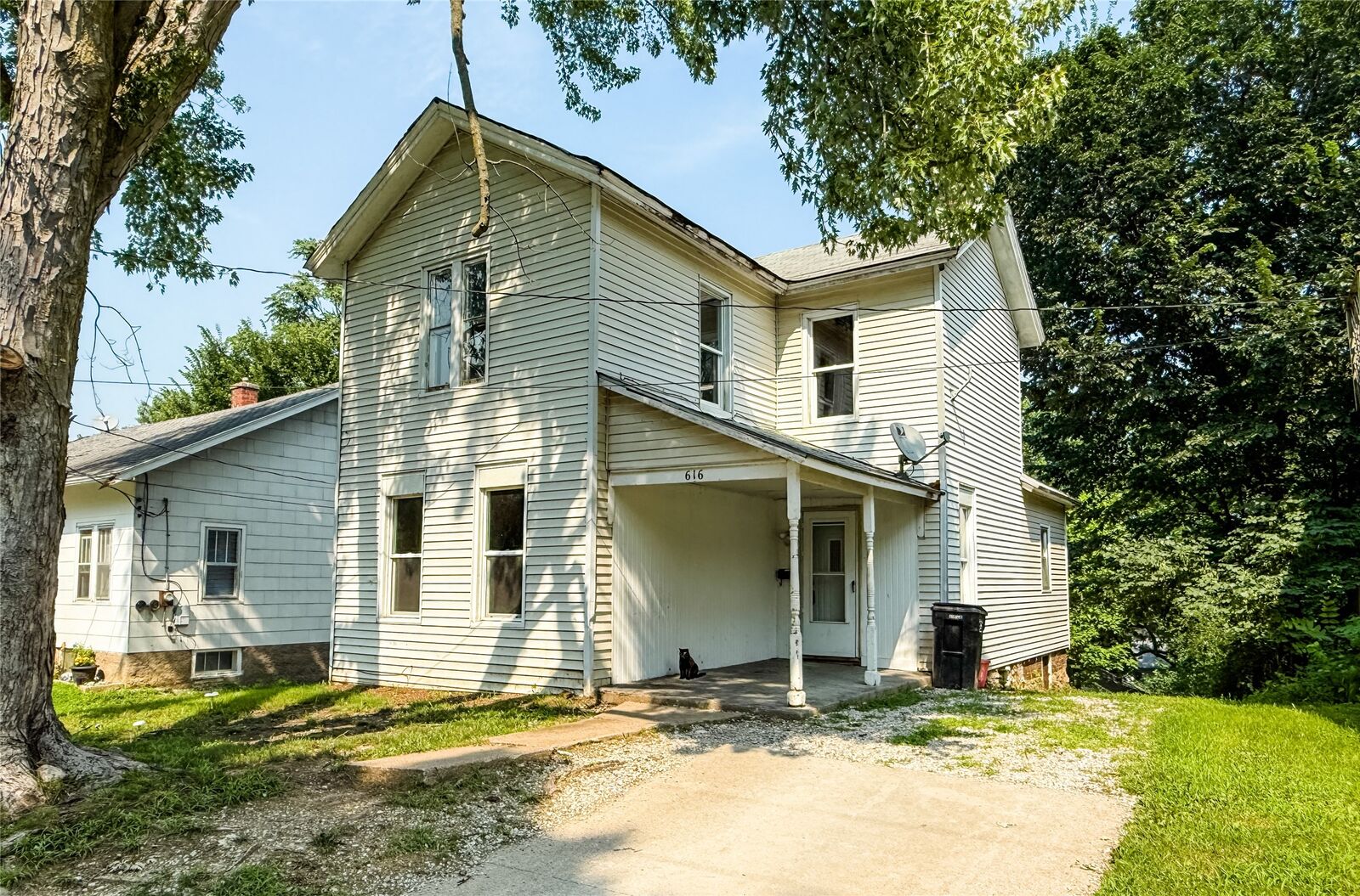 Property Photo:  616 Lamborn Street  IA 52501 
