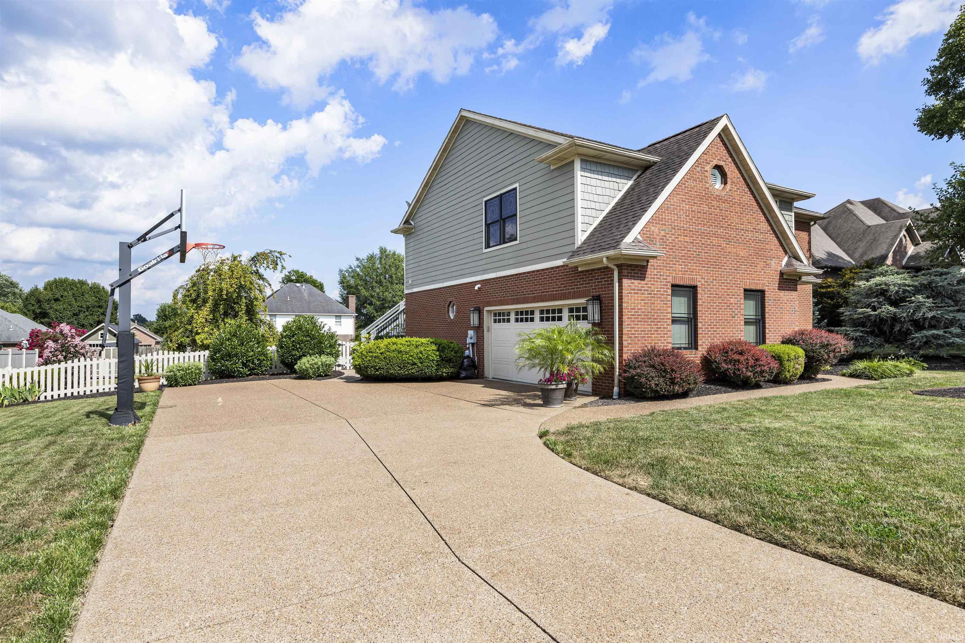Property Photo: 4388 Stonegarden Lane IN 47630