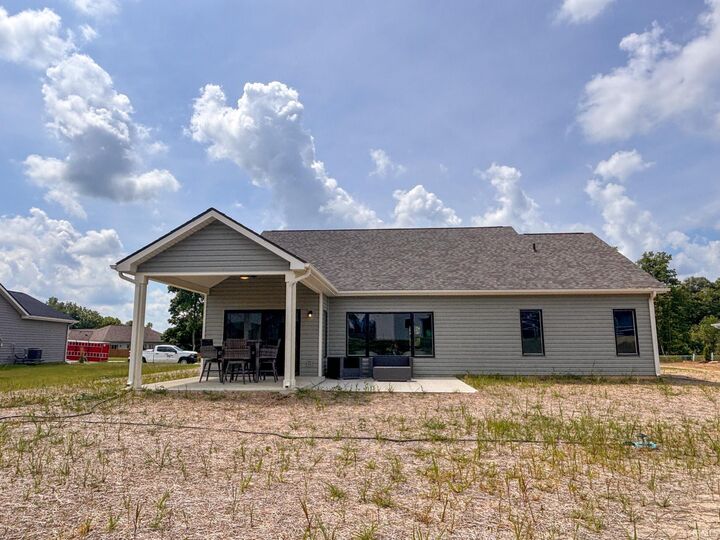Property Photo: 112 Oak Tree Place IN 46710