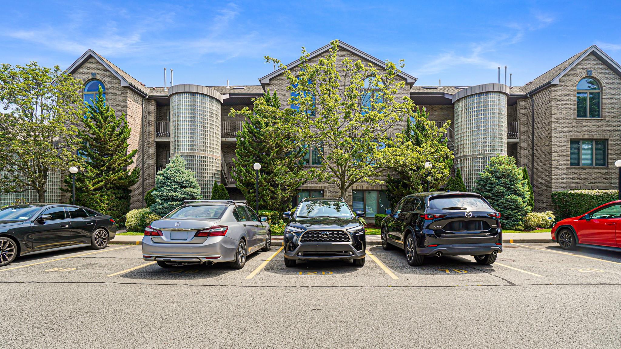 Property Photo:  201 Buttrick Avenue 12D  NY 10465 