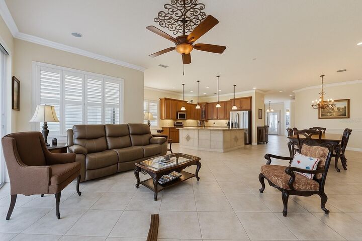 Property Photo: 4947 Sandy Brook Circle FL 33598