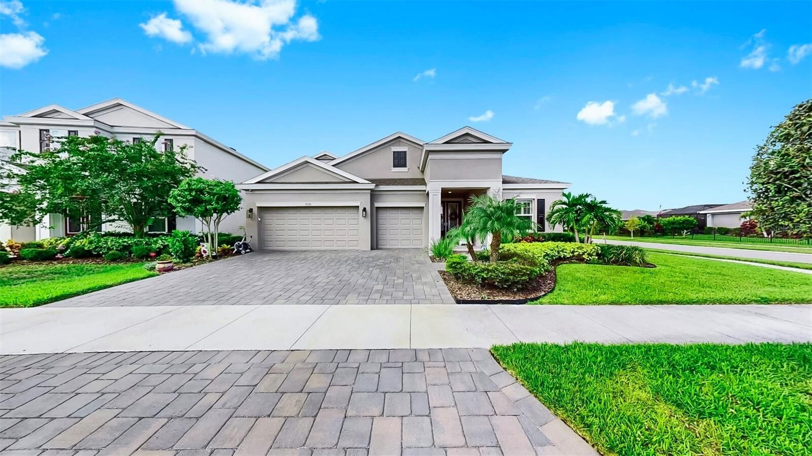 Property Photo: 7530 Paradiso Drive FL 33572