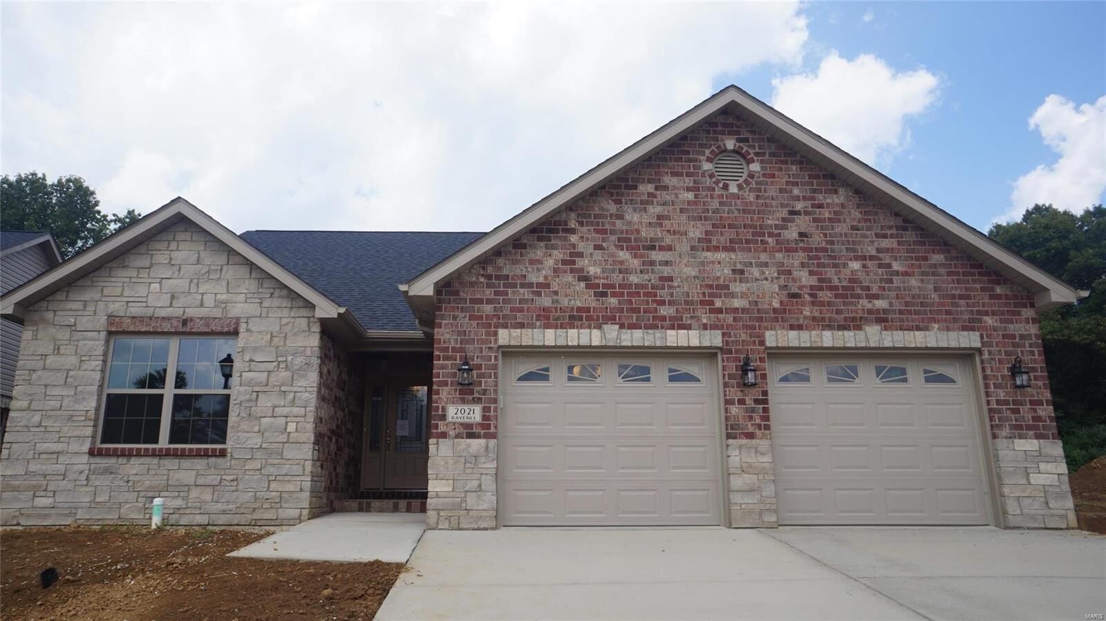 Property Photo:  2021 Ravenel  IL 62226