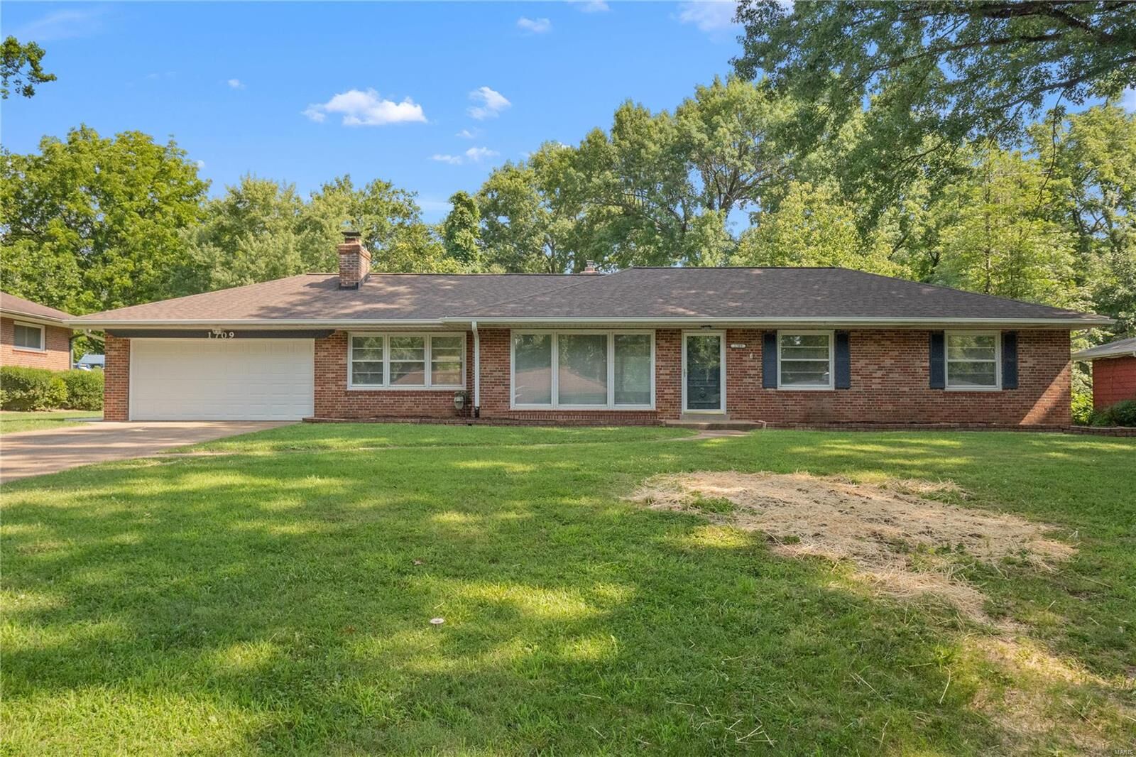 Property Photo: 1709 Muriel Drive MO 63138