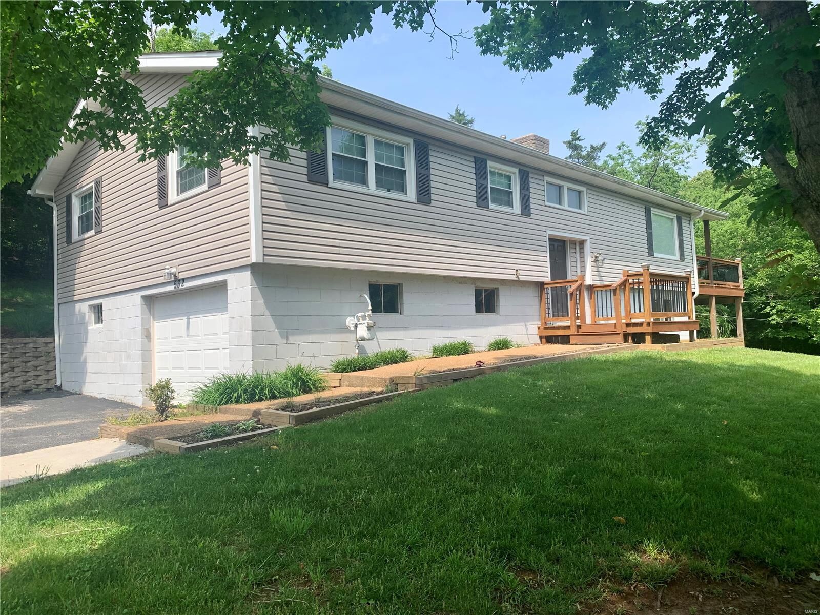 Property Photo:  532 Abby Lane  MO 63025