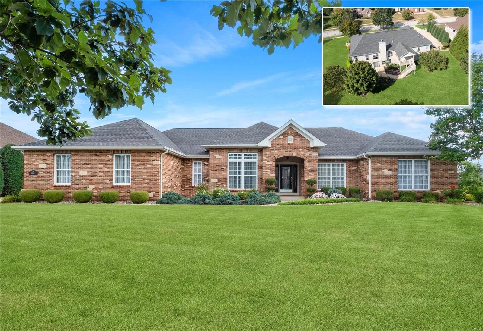 Property Photo:  1045 Nottinghill Drive  IL 62269