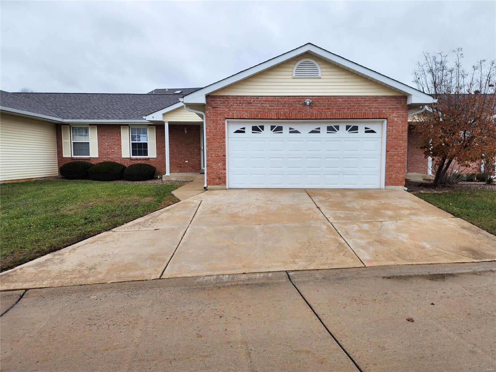 Property Photo: 4 Wimbledon Court MO 63379