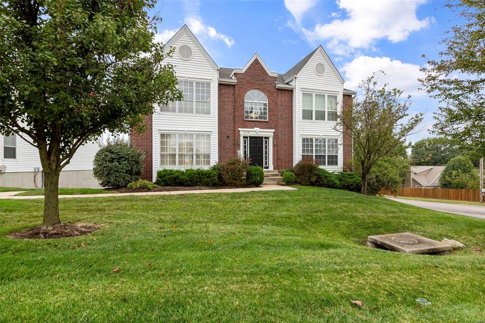 Property Photo: 1323 Crossings Court C MO 63021