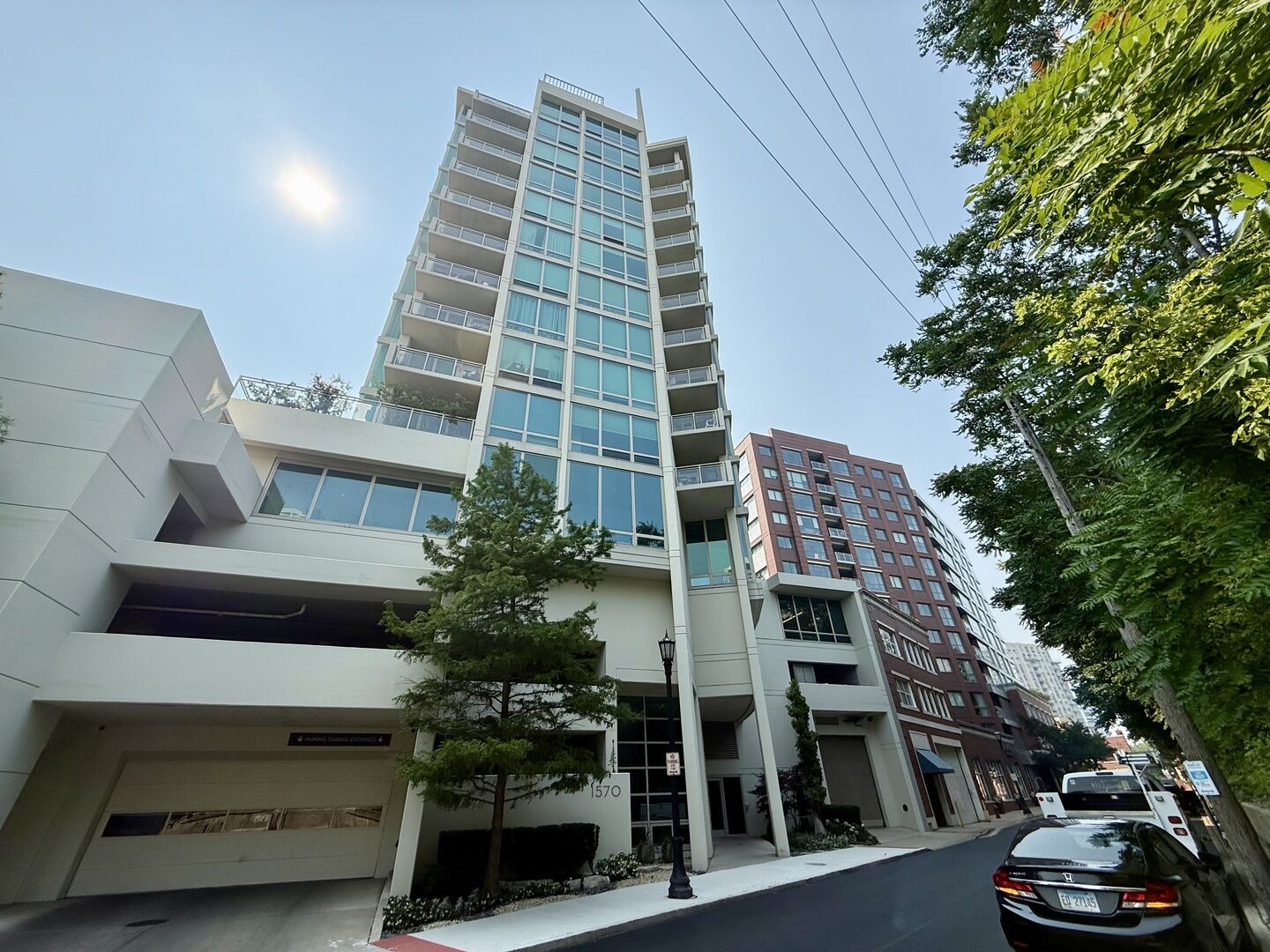 Property Photo:  1570 Elmwood Avenue 1008  IL 60201 