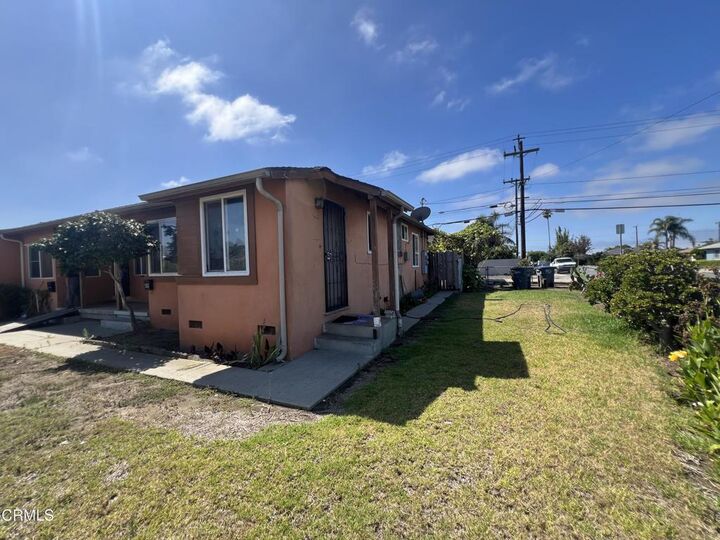 Property Photo:  502 504 E Hemlock Street  CA 93033