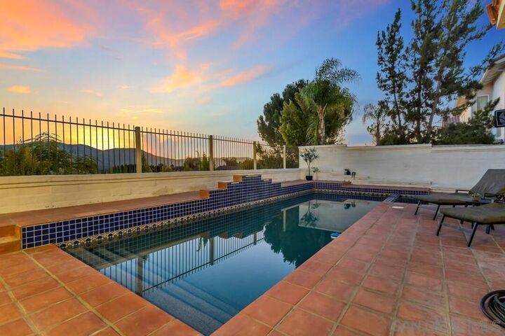Property Photo: 45703 Calle Ayora CA 92592