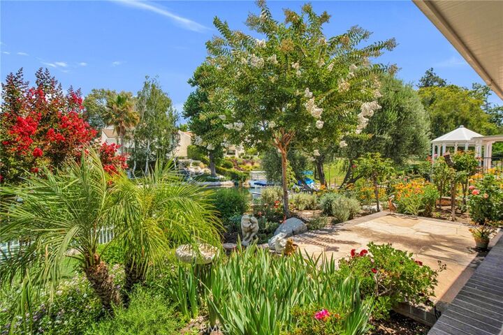 Property Photo: 2382 Leeward Circle CA 91361