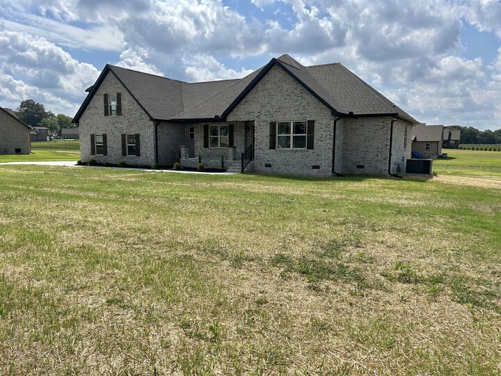 Property Photo:  255 Randall Ln  TN 37355 